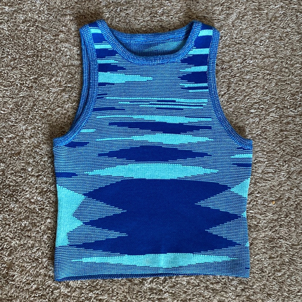 trendy blue top